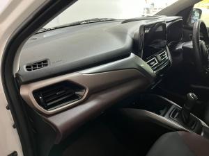 Toyota Starlet Cross 1.5 XR manual - Image 7