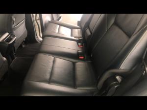 Toyota Fortuner 2.4GD-6 manual - Image 11