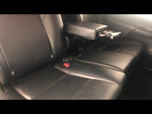 Toyota Fortuner 2.4GD-6 manual - Image 12
