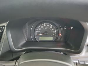 Toyota Vitz 1.0 - Image 12
