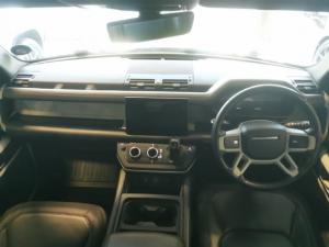 Land Rover Defender 110 D300 X-Dynamic HSE - Image 5