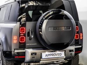 Land Rover Defender 110 D350 X-Dynamic HSE - Image 10