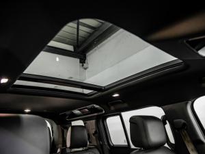 Land Rover Defender 110 D350 X-Dynamic HSE - Image 14