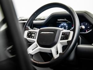 Land Rover Defender 110 D350 X-Dynamic HSE - Image 15