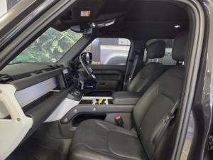 Land Rover Defender 110 D350 X-Dynamic HSE - Image 6