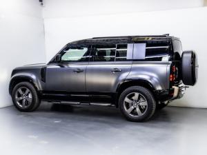 Land Rover Defender 110 D350 X-Dynamic HSE - Image 7