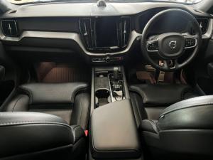 Volvo XC60 T8 Recharge AWD R-Design - Image 4