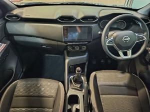 Nissan Magnite 1.0 Visia manual - Image 8