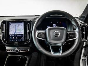 Volvo XC40 Recharge Twin Motor Ultimate - Image 10