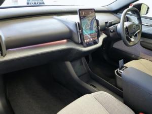 Volvo EX30 Twin Motor Performance Ultra - Image 15