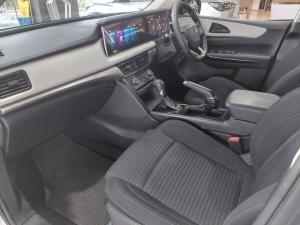 Mahindra XUV700 2.0T AX5 - Image 14
