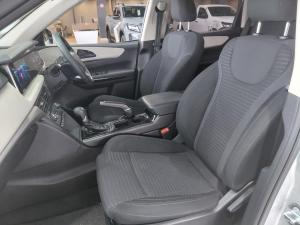 Mahindra XUV700 2.0T AX5 - Image 15