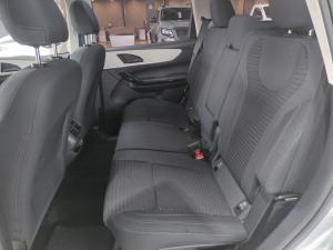 Mahindra XUV700 2.0T AX5 - Image 17