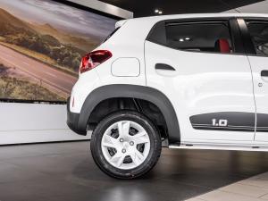 Renault Kwid 1.0 Techno manual - Image 13