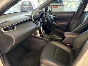 Toyota Corolla Cross 1.8 HEV XS - Image 7