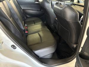 Toyota Corolla Cross 1.8 HEV XS - Image 32