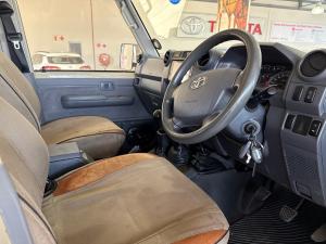 Toyota Land Cruiser 79 4.5D-4D V8 double cab LX - Image 7