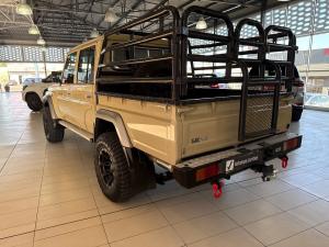 Toyota Land Cruiser 79 4.5D-4D V8 double cab LX - Image 19