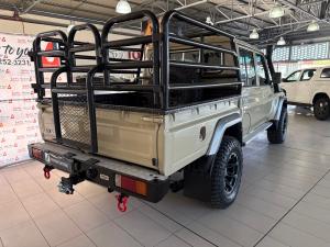 Toyota Land Cruiser 79 4.5D-4D V8 double cab LX - Image 2