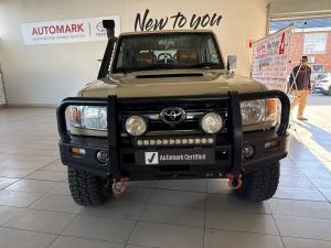 Toyota Land Cruiser 79 4.5D-4D V8 double cab LX - Image 4