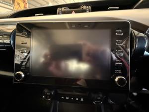 Toyota Hilux 2.8GD-6 48V double cab Raider - Image 12