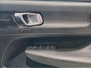 Volvo XC40 T5 AWD R-Design - Image 15