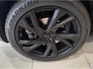 Volvo XC40 T5 AWD R-Design - Image 8