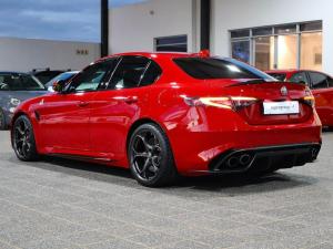Alfa Romeo Giulia Quadrifoglio - Image 13