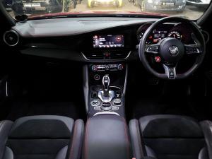 Alfa Romeo Giulia Quadrifoglio - Image 22