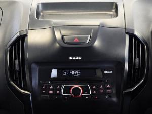 Isuzu D-Max 250 double cab Hi-Ride auto - Image 13