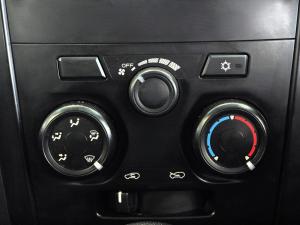 Isuzu D-Max 250 double cab Hi-Ride auto - Image 14