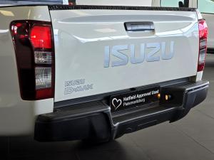 Isuzu D-Max 250 double cab Hi-Ride auto - Image 8
