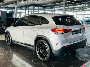 Mercedes-Benz GLA GLA200 Progressive - Image 11