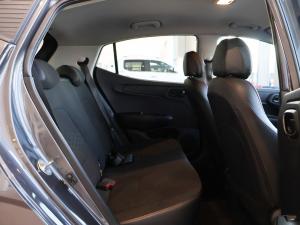 Hyundai Grand i10 1.0 Premium hatch - Image 15