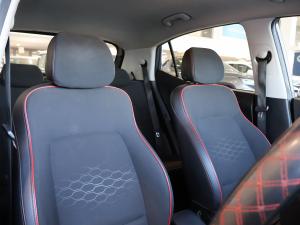 Hyundai Grand i10 1.0 Premium hatch - Image 16