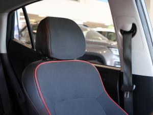 Hyundai Grand i10 1.0 Premium hatch - Image 19