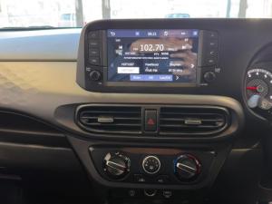 Hyundai Grand i10 1.0 Premium hatch - Image 7