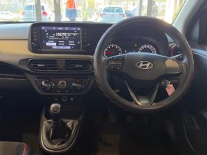 Hyundai Grand i10 1.0 Premium hatch - Image 8