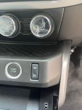 Renault Kiger 1.0T Iconic auto - Image 12