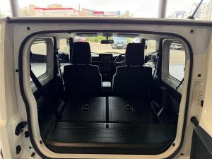 Suzuki Jimny 1.5 GLX AllGrip 3-door manual - Image 10