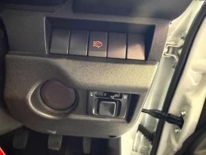Suzuki Jimny 1.5 GLX AllGrip 3-door manual - Image 12