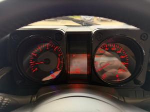 Suzuki Jimny 1.5 GLX AllGrip 3-door manual - Image 15