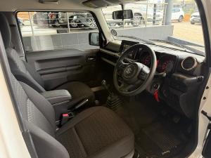 Suzuki Jimny 1.5 GLX AllGrip 3-door manual - Image 20