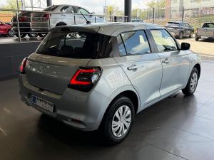Suzuki Swift 1.2 GL - Image 5