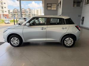 Suzuki Swift 1.2 GL - Image 8