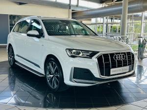 Audi Q7 45TDI quattro S line - Image 13