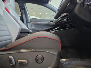 Volkswagen Golf GTI - Image 6