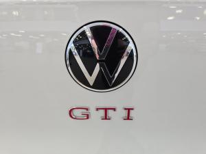 Volkswagen Golf GTI - Image 9