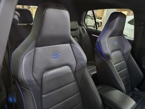 Volkswagen Golf R - Image 9