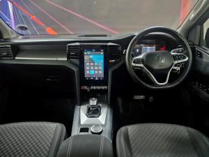 Volkswagen Amarok 2.0BiTDI double cab Life 4Motion - Image 11